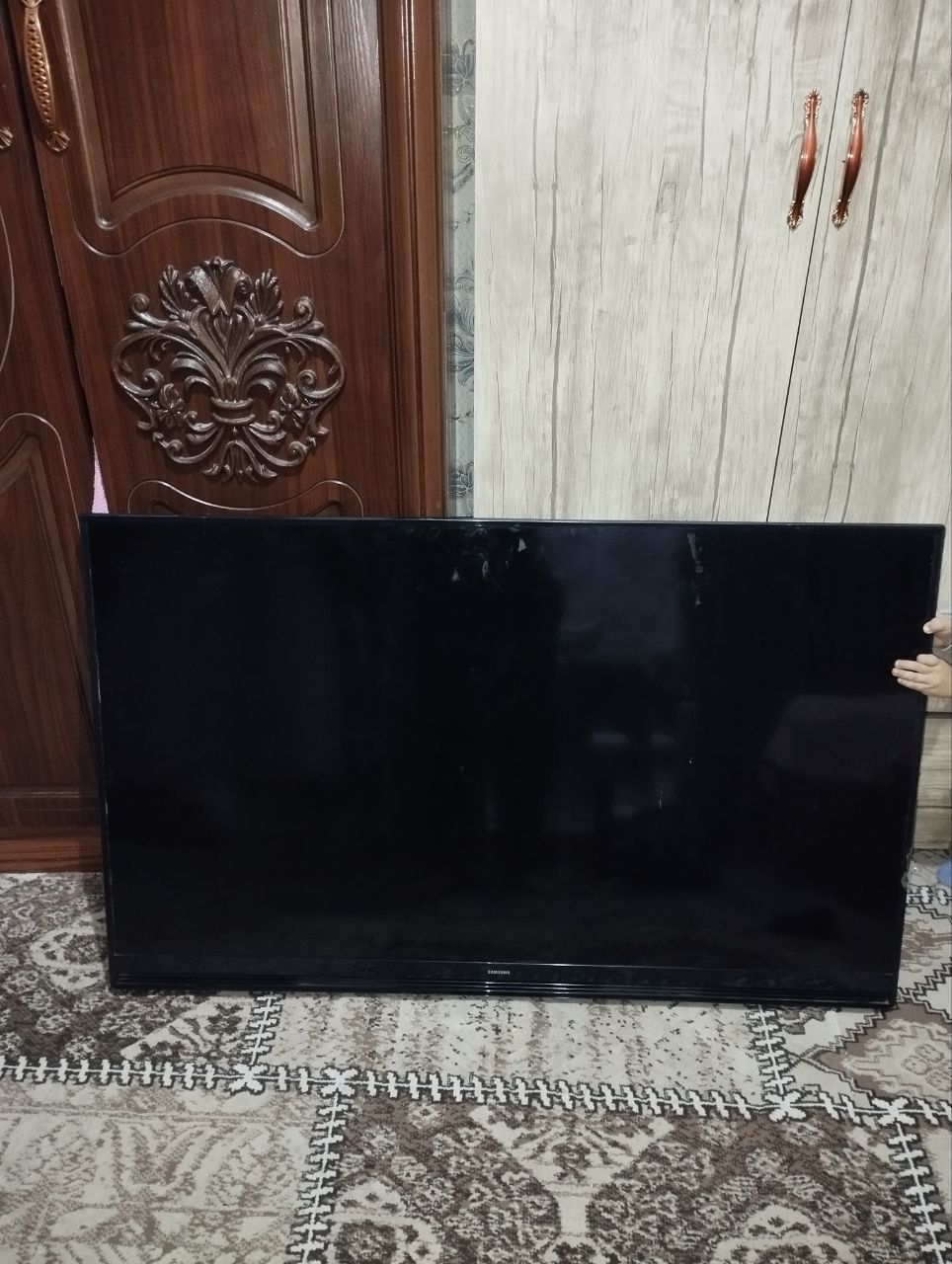 Samsung televizor 49 tali
Buzulgan tuzalmidi zapchaska sotiladi ekrand