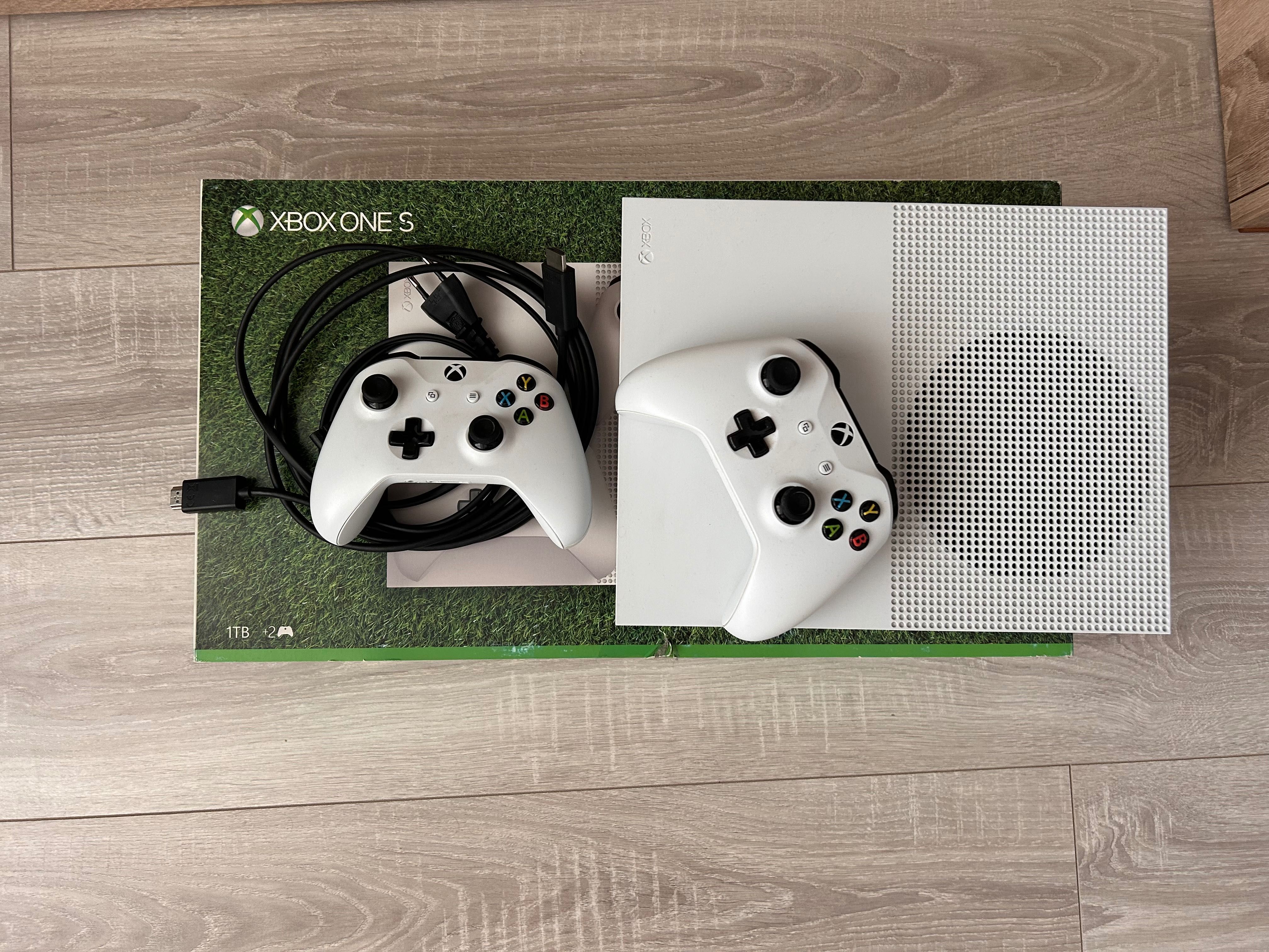 Consolă Xbox One S 1TB 2 x controler