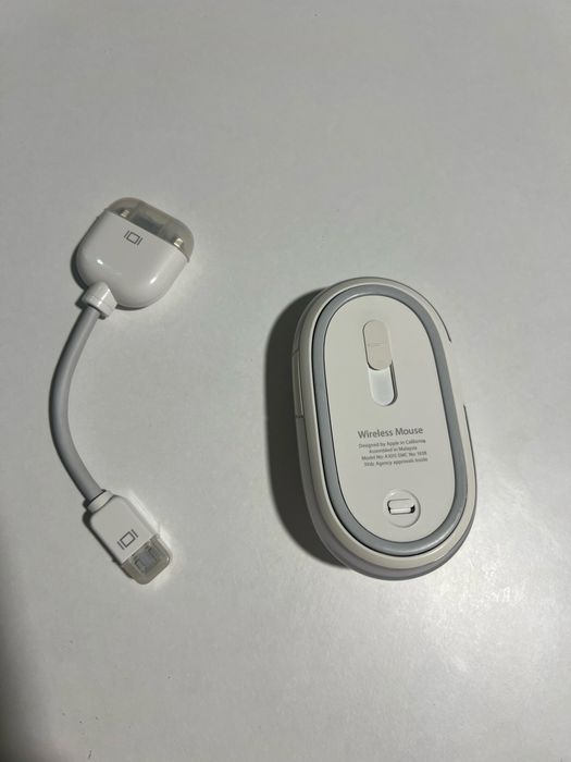 Apple Wireless Mouse A1054 + адаптер.