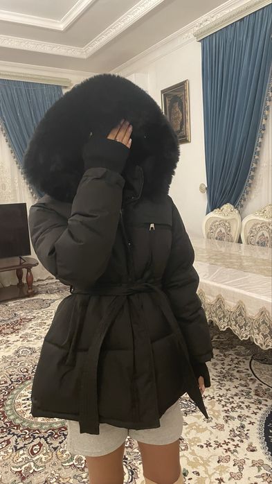 Продается куртка , пуховик.