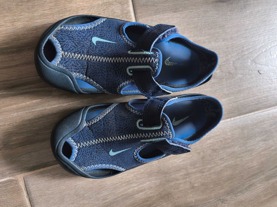 Sandale Nike băieți  28 marimea