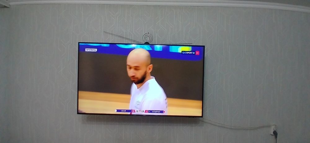 Телевизор  SAMSUNG