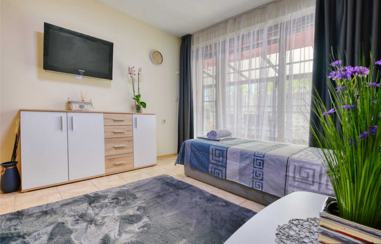 Къща за гости Casa Elena