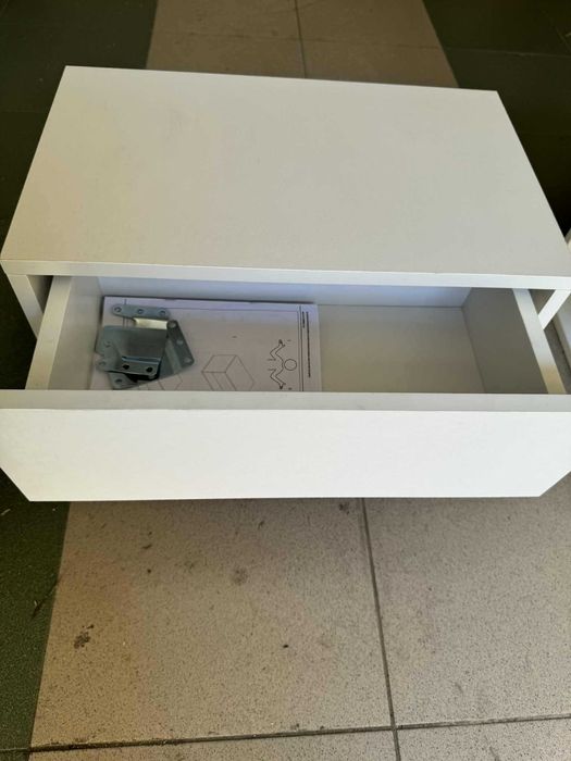 vidaXL Нощни шкафчета за стенен монтаж, 2 бр, бели