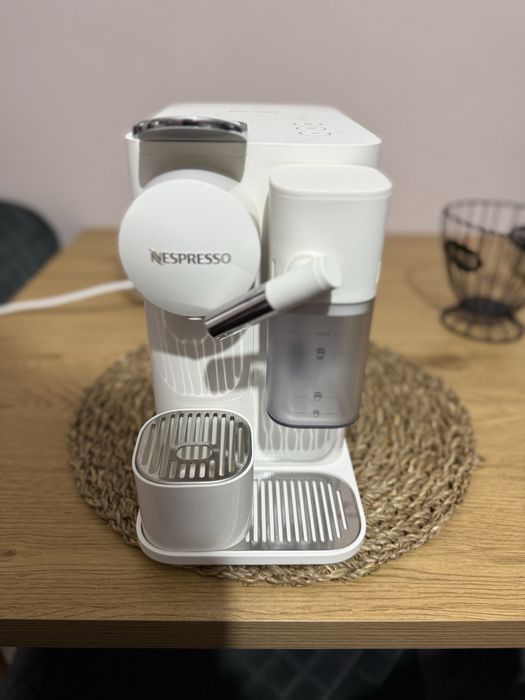 Aparat de cafea nespresso