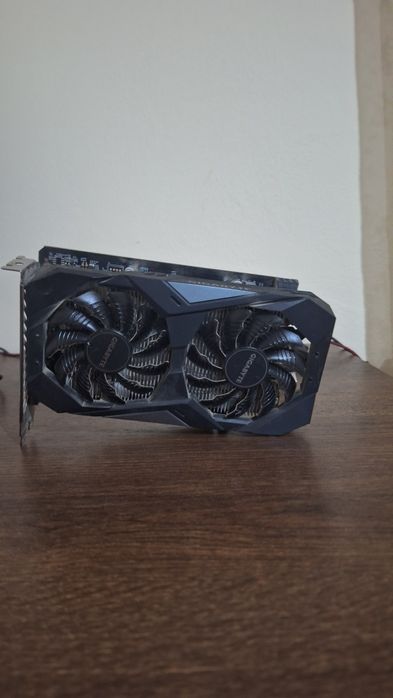 GTX 1650 Gigabyte OC 4GB 350 lei Testată