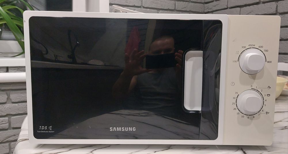 Микроволновая печь