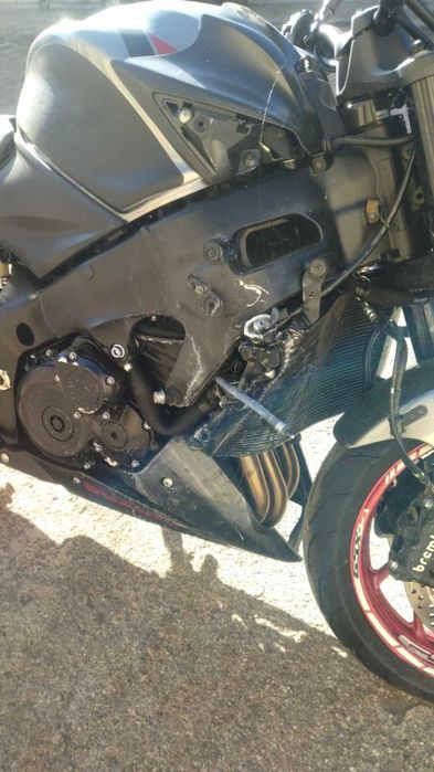 Suzuki gsx 1000 an 2020 avariat