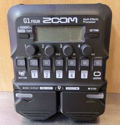 Zoom G1 Four гитарный процессор