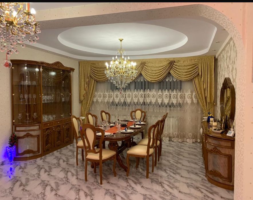 Set Mobilă in stare foarte buna