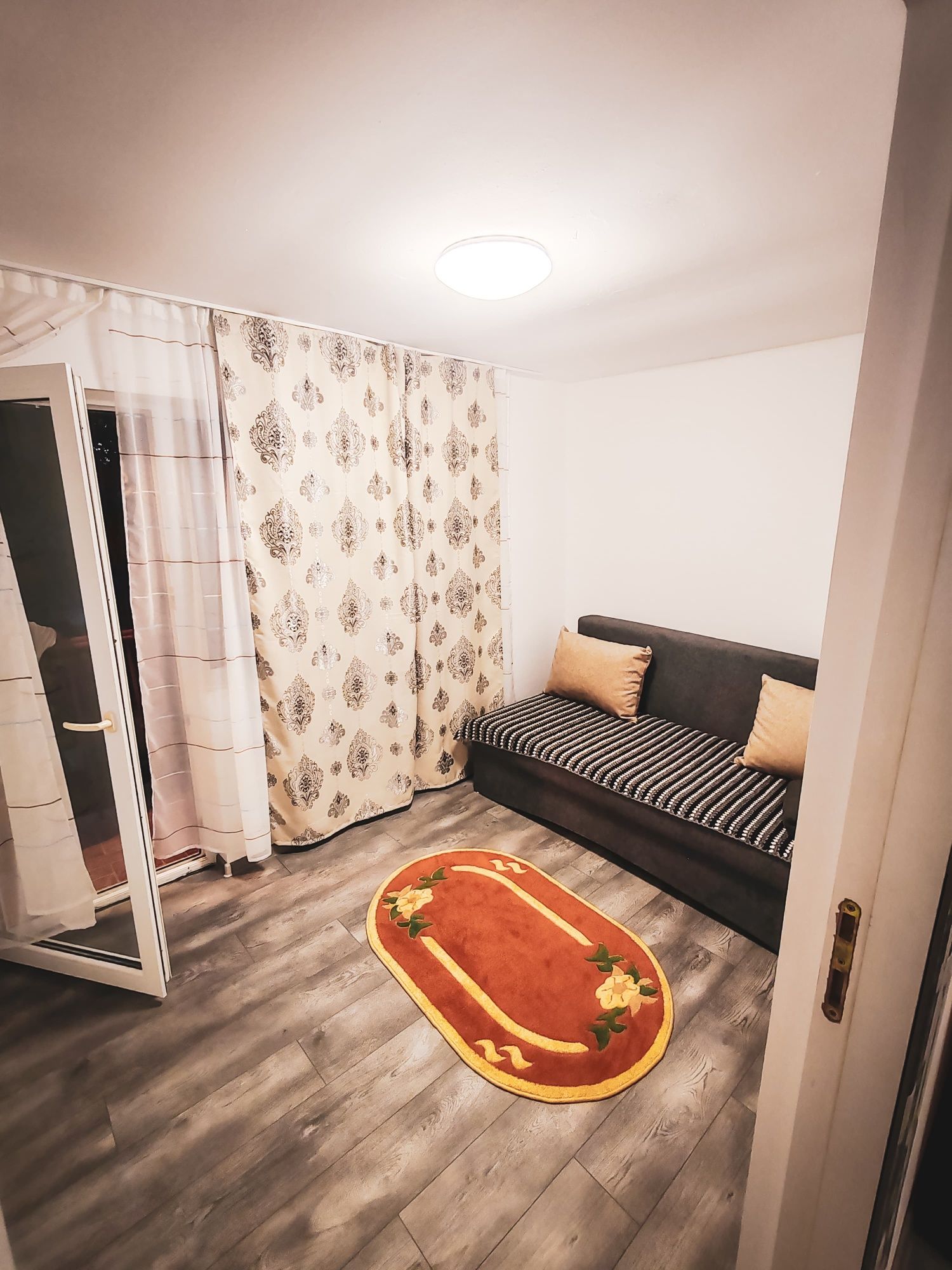 Închiriez cabana 3 insule