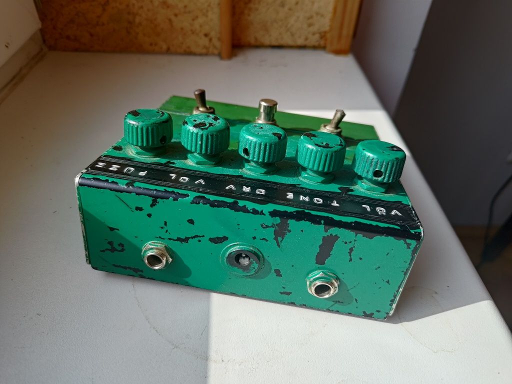 Pedală clonă Marshall blues box + fuzz face