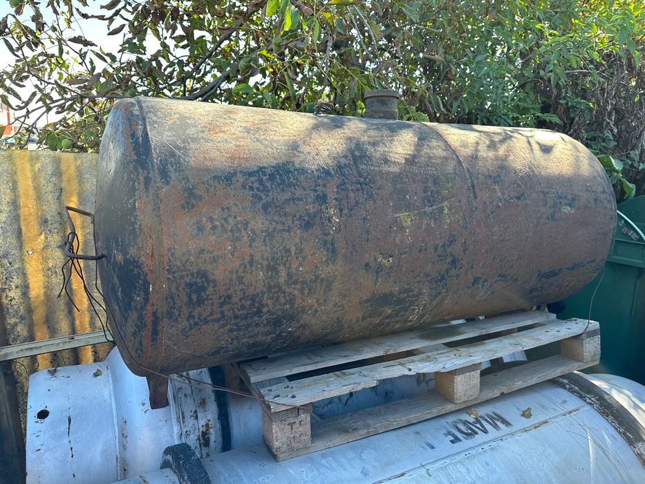 Bazin hidrofor 600L