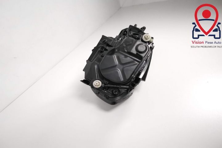 Far Dreapta Original Full Led Adaptiv In Stare Buna Volkswagen VW Golf