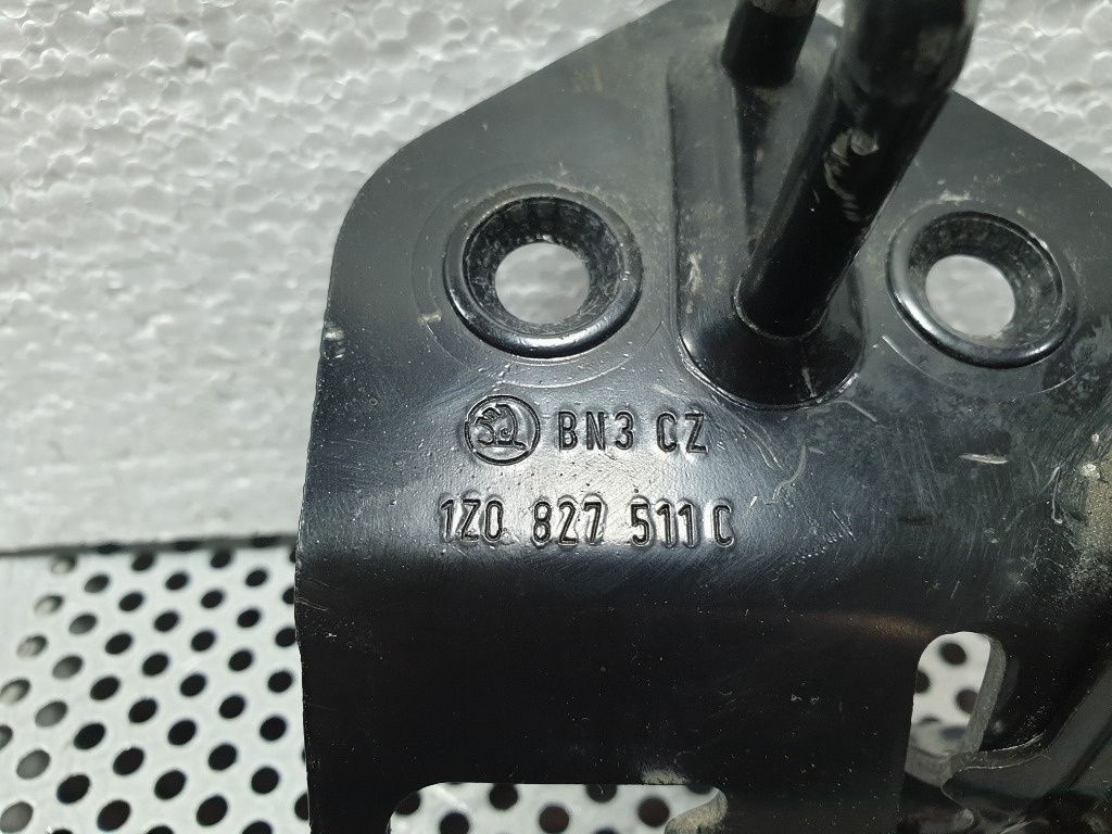 Mecanism deschidere haion  SKODA OCTAVIA 1Z3 2004 - 2013 1.9 TDI BJB, BKC, BLS, BXE 1Z0827511C