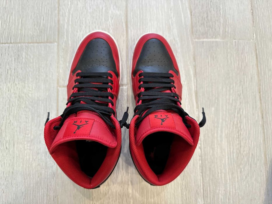 Jordan 1 air  mid reverse bred