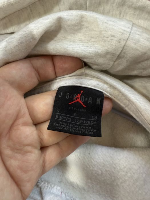 Продам спортивный костюм nike для девочки