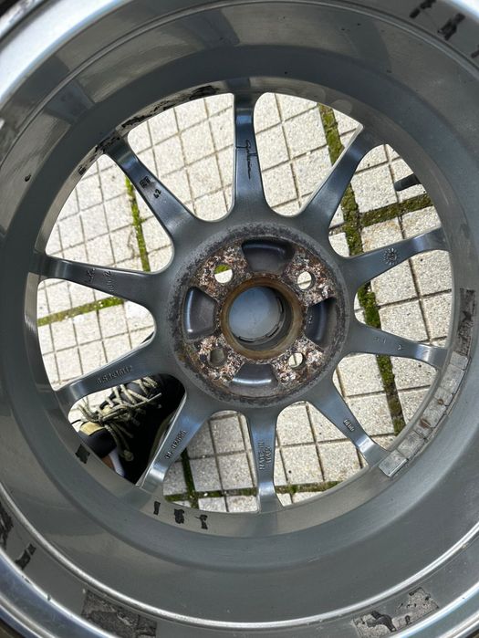 Джанти 16 цола 6.5j, et42 с чисто нови гуми