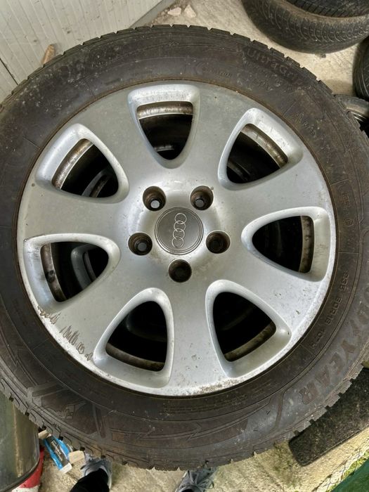 235 60 18 гуми с джанти Audi