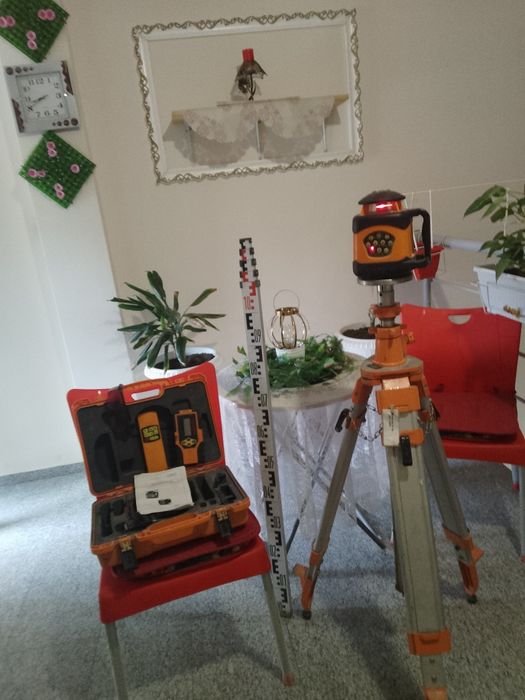 Лазерен нивелир,360 градуса