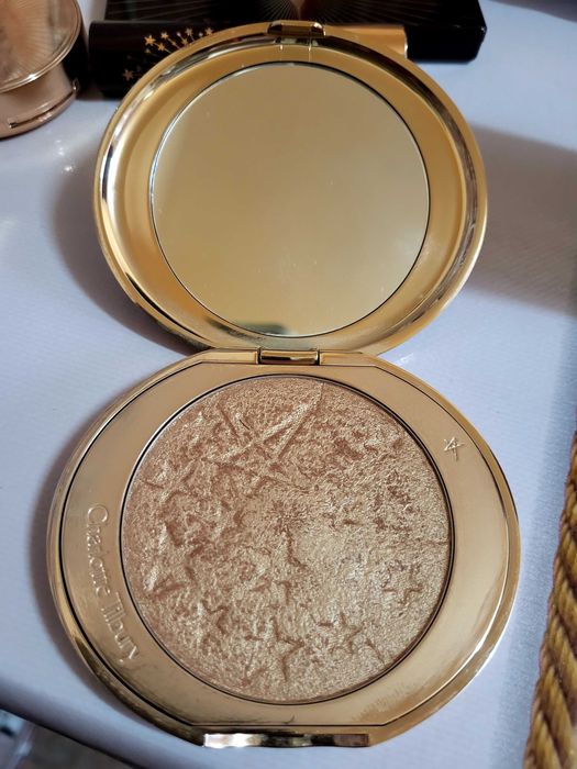 Charlotte Tilbury cosmetice
