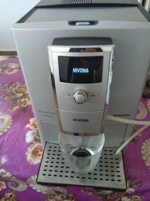 Expresor nivona Swiss Quality caferomantica cafea boabe si macinata
