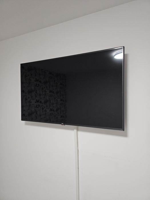 Televizor LG smart 123cm