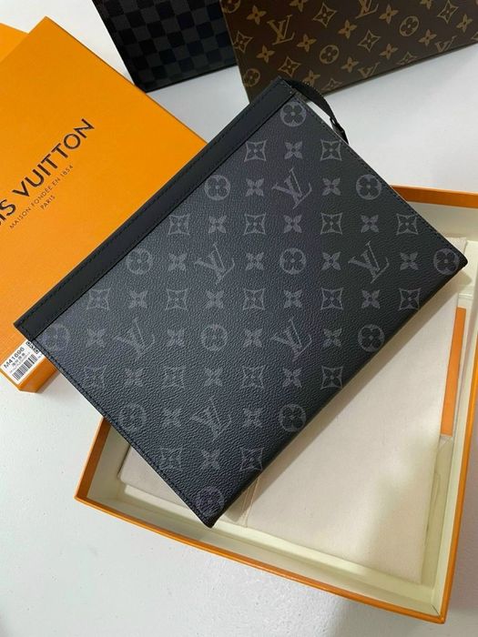 Чанта / тип плик Louis vuitton