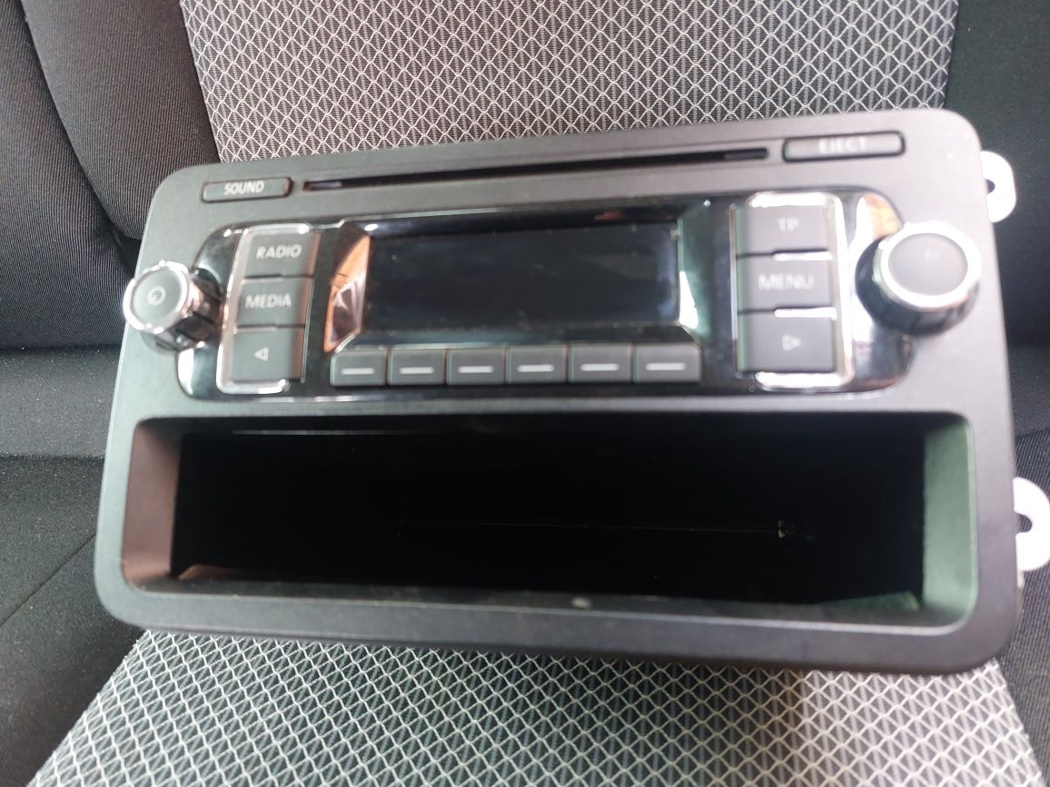 Radio cd player ca nou