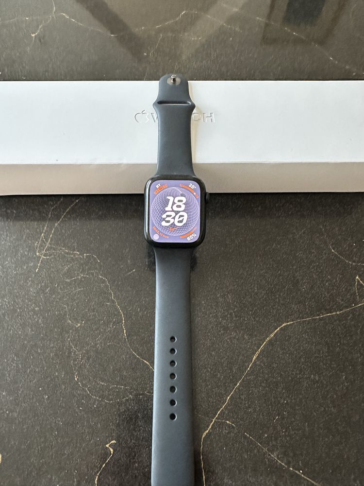 Apple watch 8 45 mm ейпъл часавник 8 45мм като нов