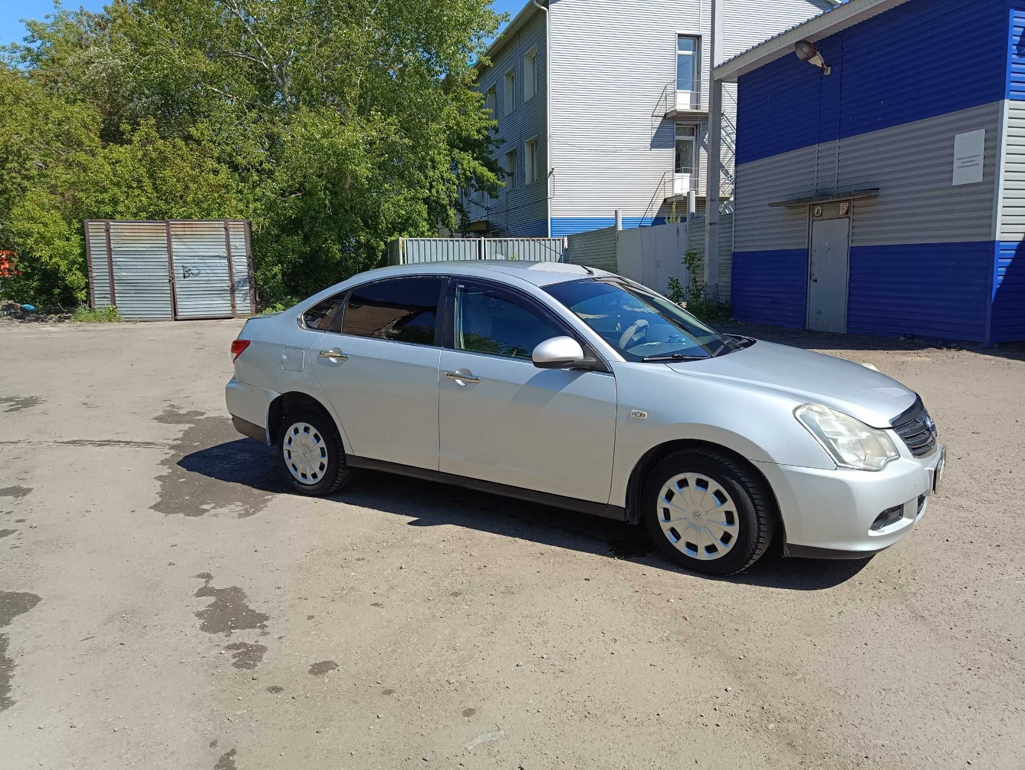 Продам машину Nissan Almera