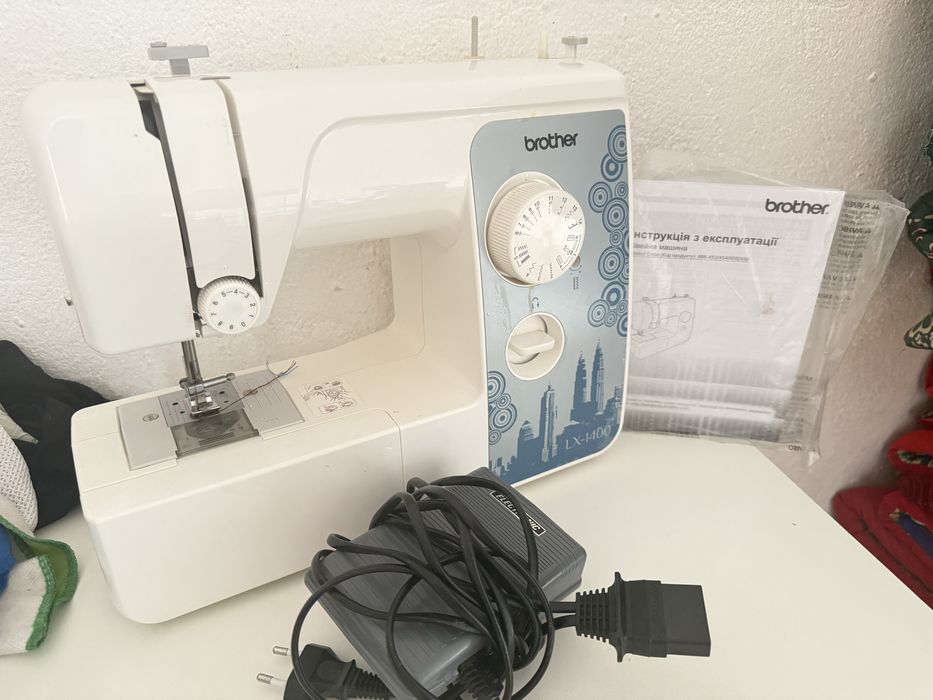 Продам швейнную машину