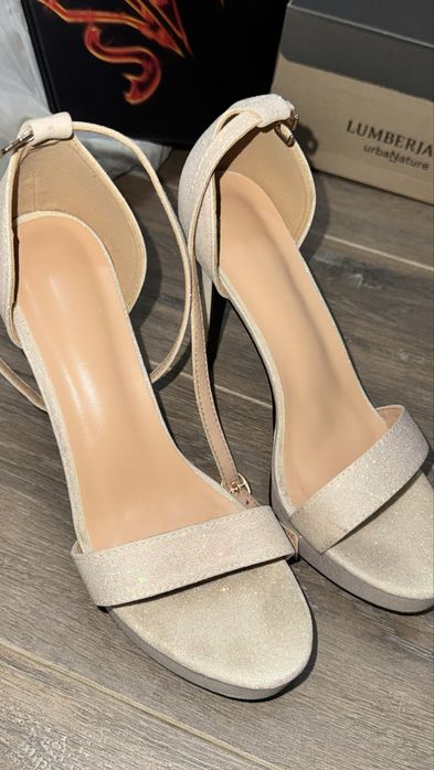 Продам туфли за 1000 тг