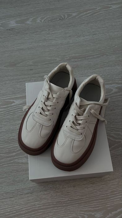 Кеды, белого цвета, 38 размер