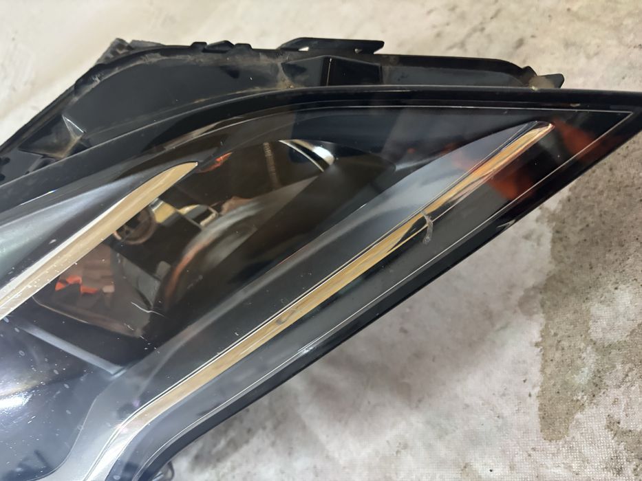 Far dreapta opel astra k