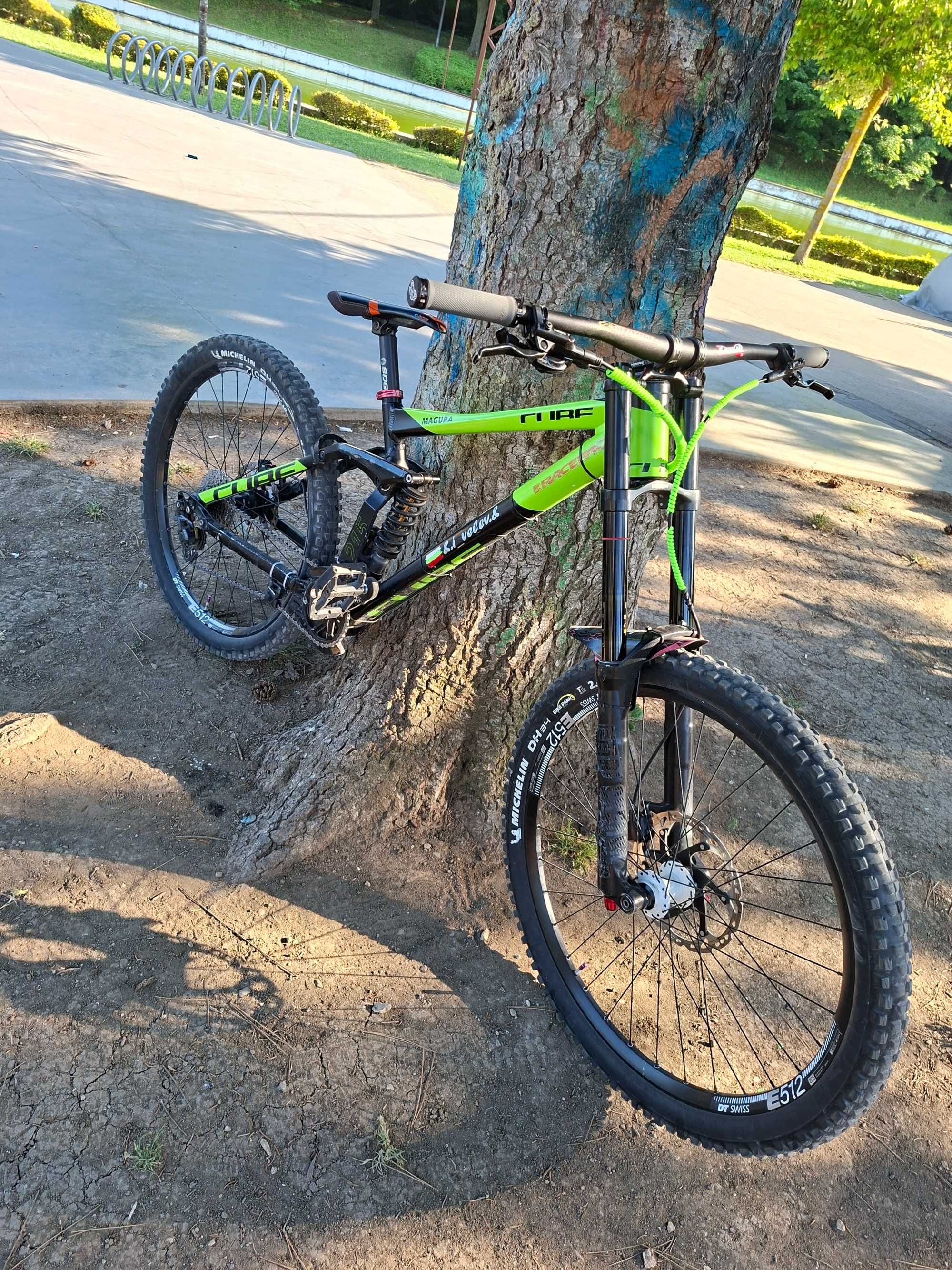 Продавам велосипед cube two 15. 27.5 L