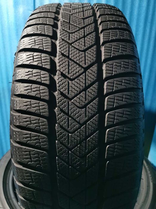 245 40 19 - 275 35 19 pirelli runflat m+s 4 buc