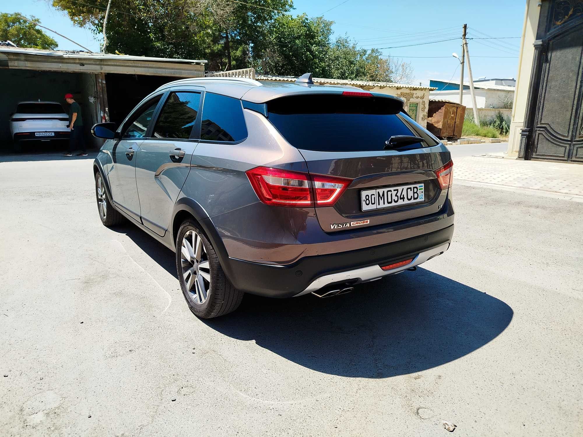 Лада Веста кросс св 1.8