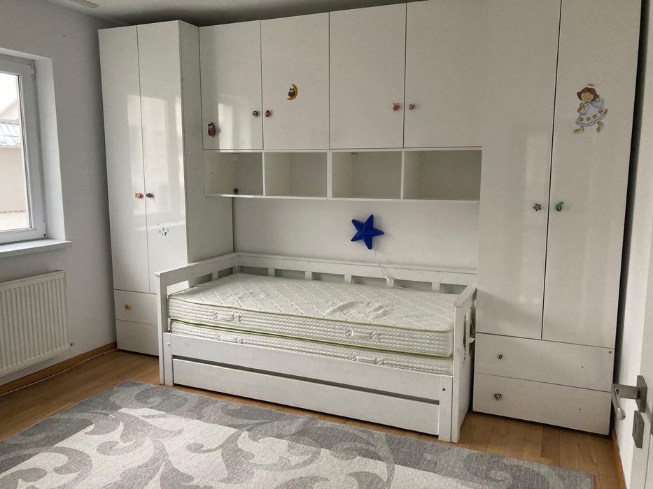 Închiriez apartament 3 camere