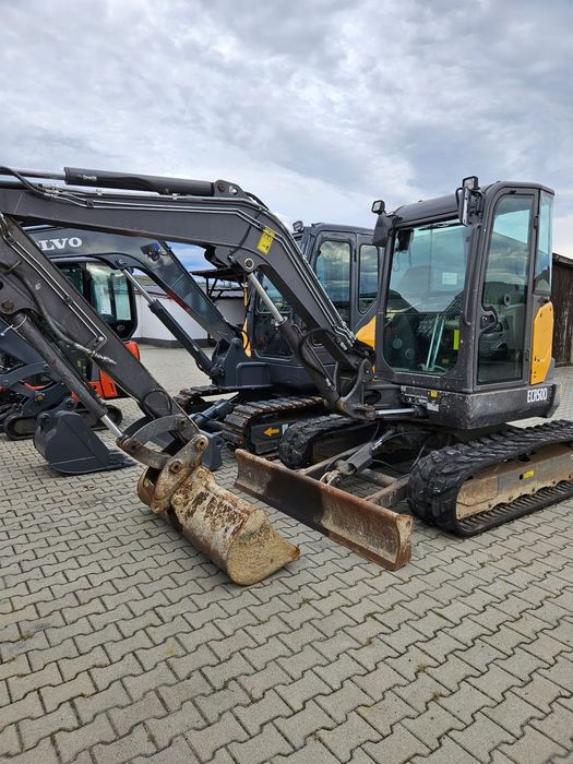 Volvo ECR50D Excabator VOLVO ECR50D, 5 TONE