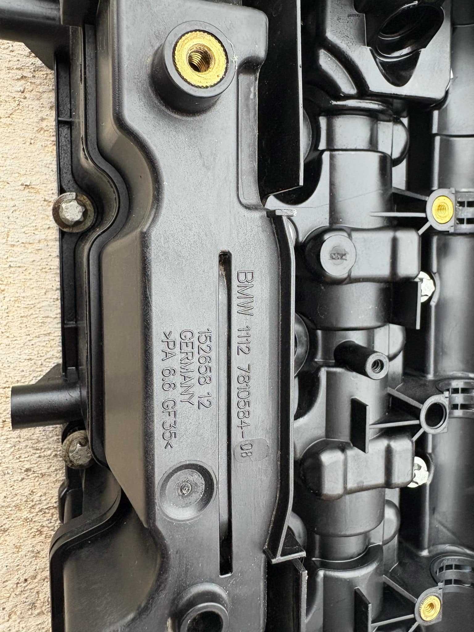 Капак клапани BMW f30 /f31 N47