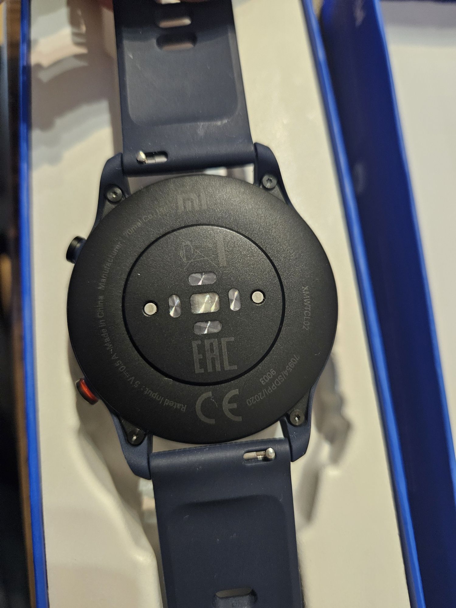 Смарт часовник Xiaomi .