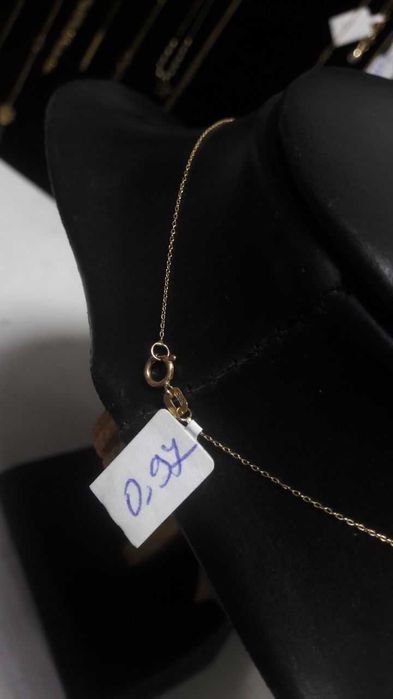 Lant dama. 0.97 grame, 14k .