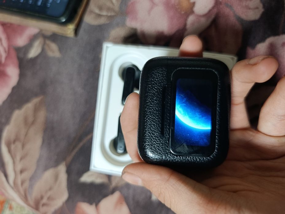 Наушники состаяние новый