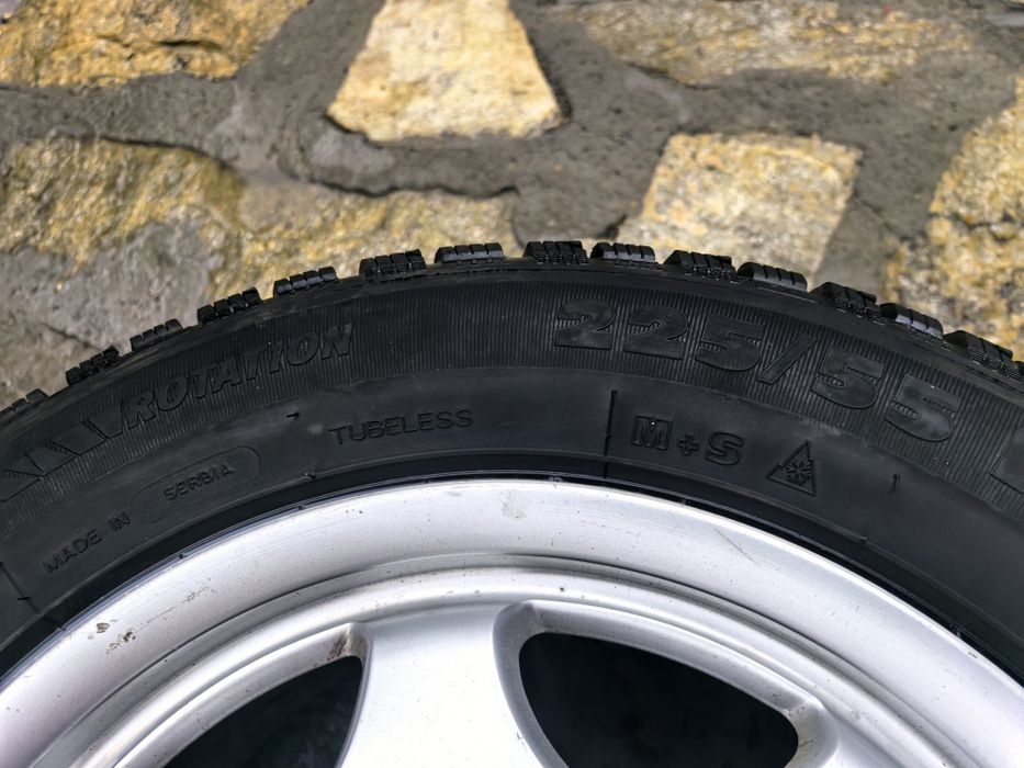 Продавам запазени зимни гуми комплект с джанти DOT21 KORMORAN 225/55 R