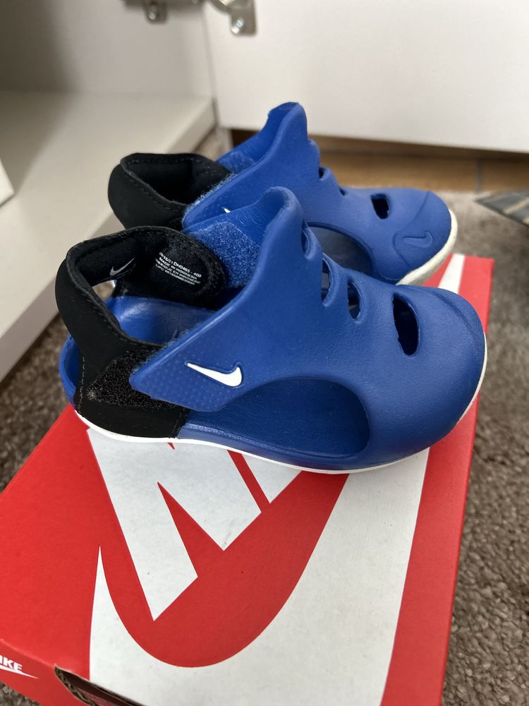 Сандали Nike за бебе 21 номер