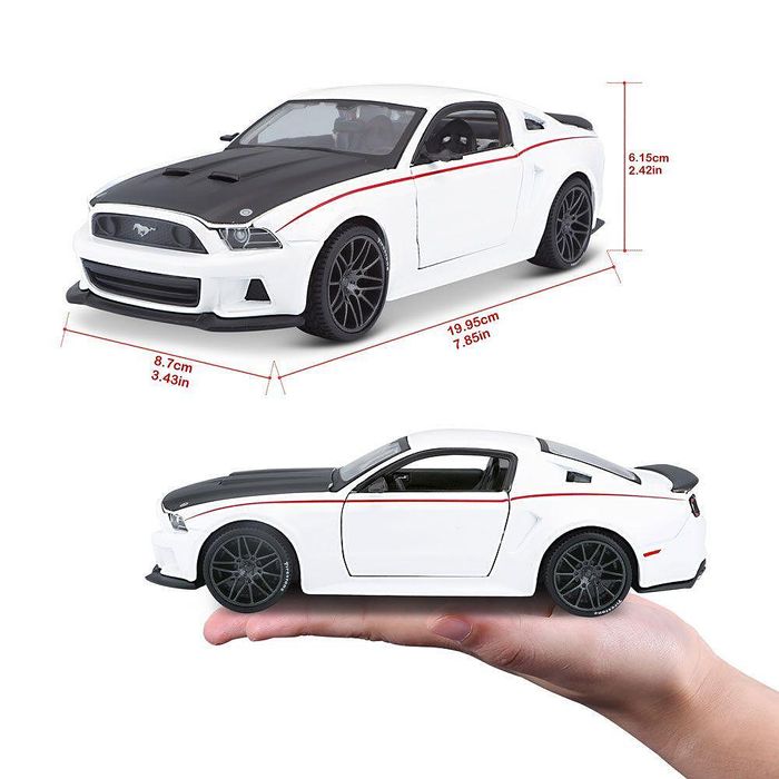 Maisto sp edition кола new ford mustang street racer бяла