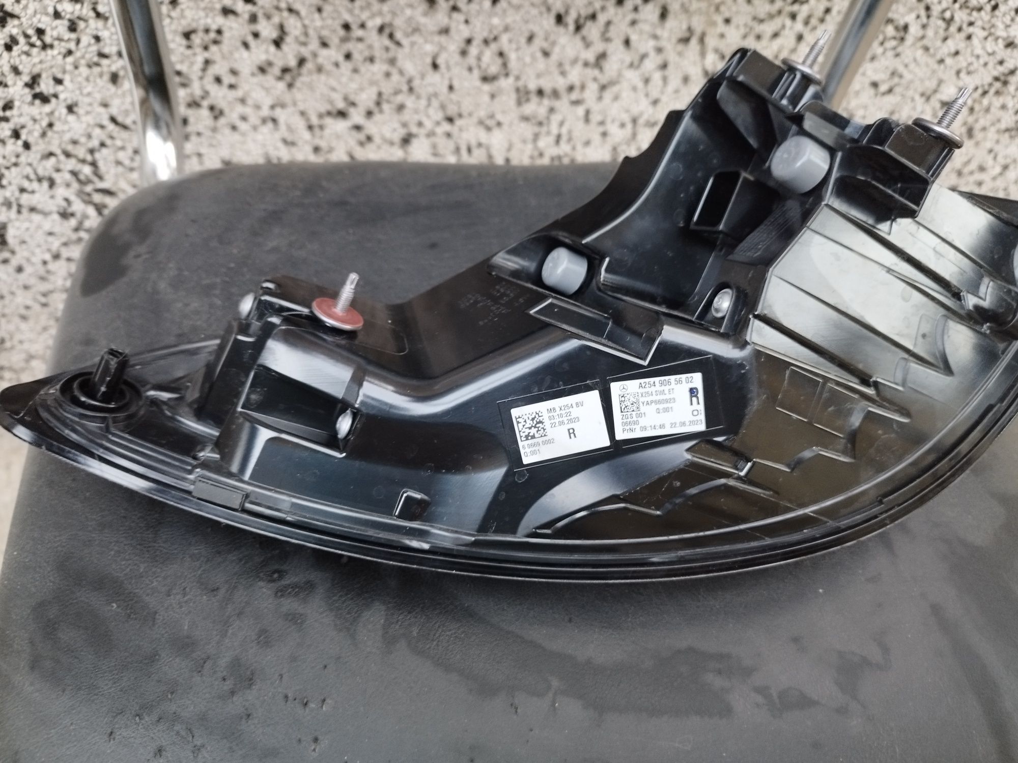 Десен външен стоп за Mercedes Benz GLC (X254-W254) европейски