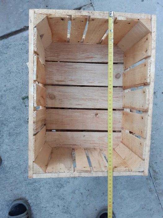 Ladite de fructe din lemn diferite dimensiuni
