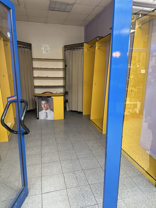 Spatiu comercial